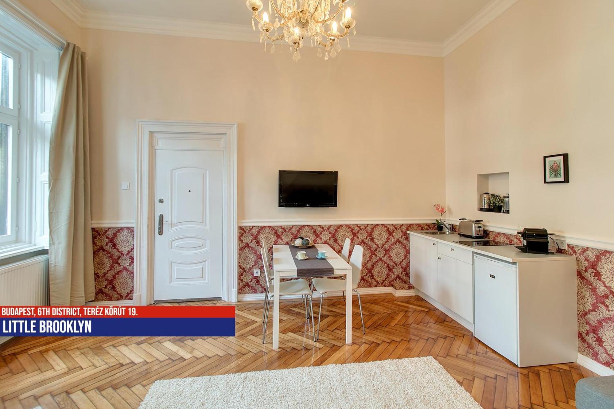 Little Americas Oktogon Budapest