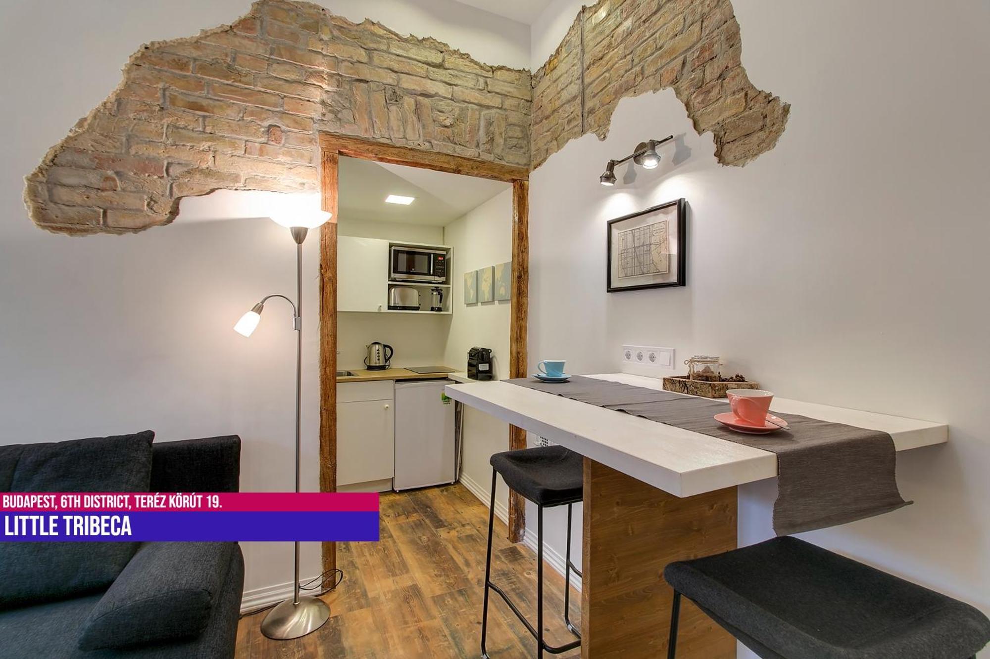 Little Americas Oktogon Apartman *