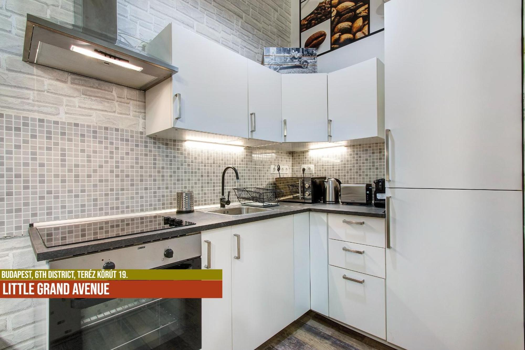 Little Americas Oktogon Apartman *